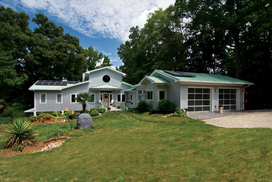 By adding one-and-a-half stories on top of her original lakeside home, Jenny Pippin was able to use the site’s natural grade to her advantage, eliminating drainage issues and creating a bright, sunny living space for herself and her husband.